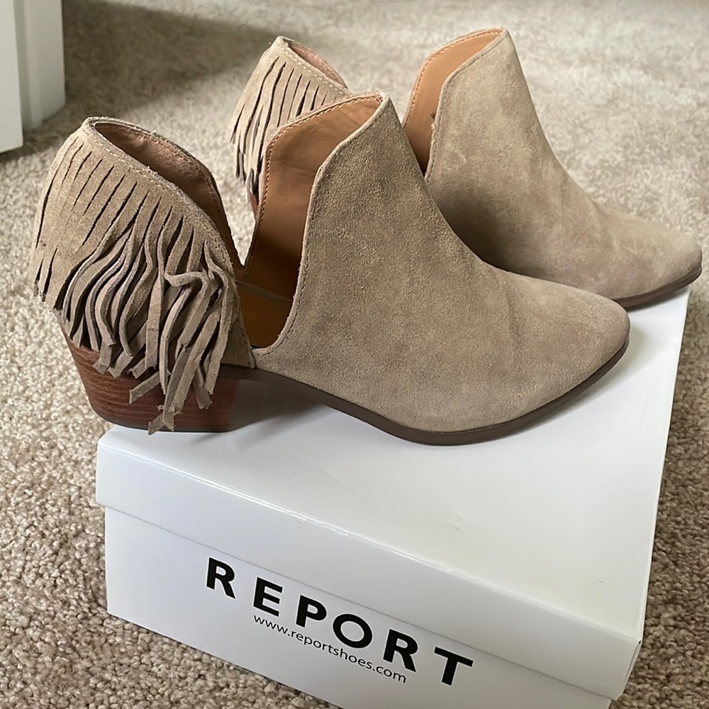 Report fringe back bootie